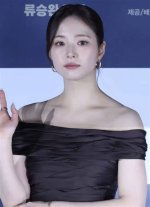 Exploring the Relationship of Shin Se-Kyung: Who Is Her Husband?