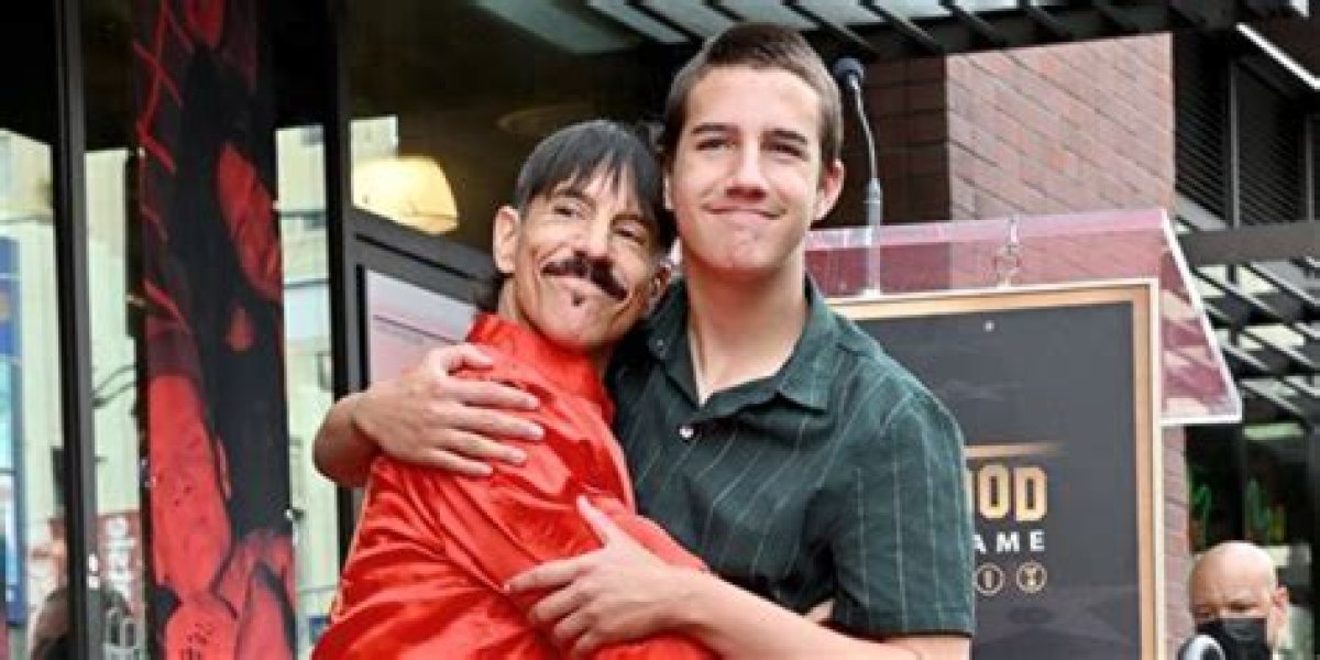 Exploring the Romantic Life of Anthony Kiedis and His Girlfriends