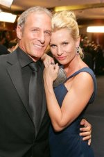 Nicollette Sheridan and Michael Bolton: a Love Story That Captured Hearts