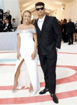 Patrick Mahomes & Wife Brittany Attend the 2023 Kentucky Derby: Photos Hollywood Life