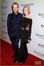 Uncovering Joely Richardson's Partner: a Comprehensive Guide