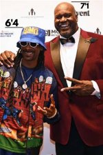 Unveiling Snoop Dogg's Towering Height: Uncover Surprising Insights